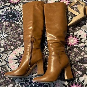 Michael Shannon, Camel over the Knee boots